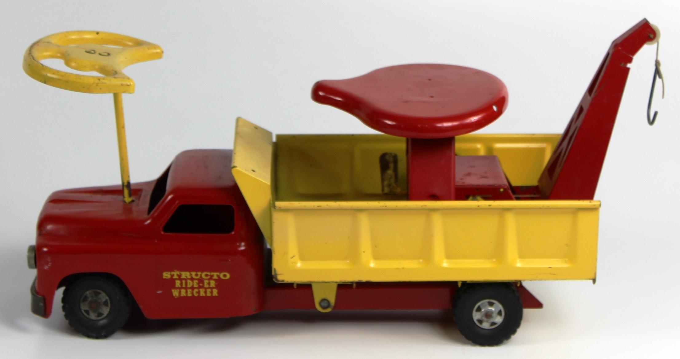 VINTAGE STRUCTO RIDE-ER WRECKER RIDE-ON TRUCK