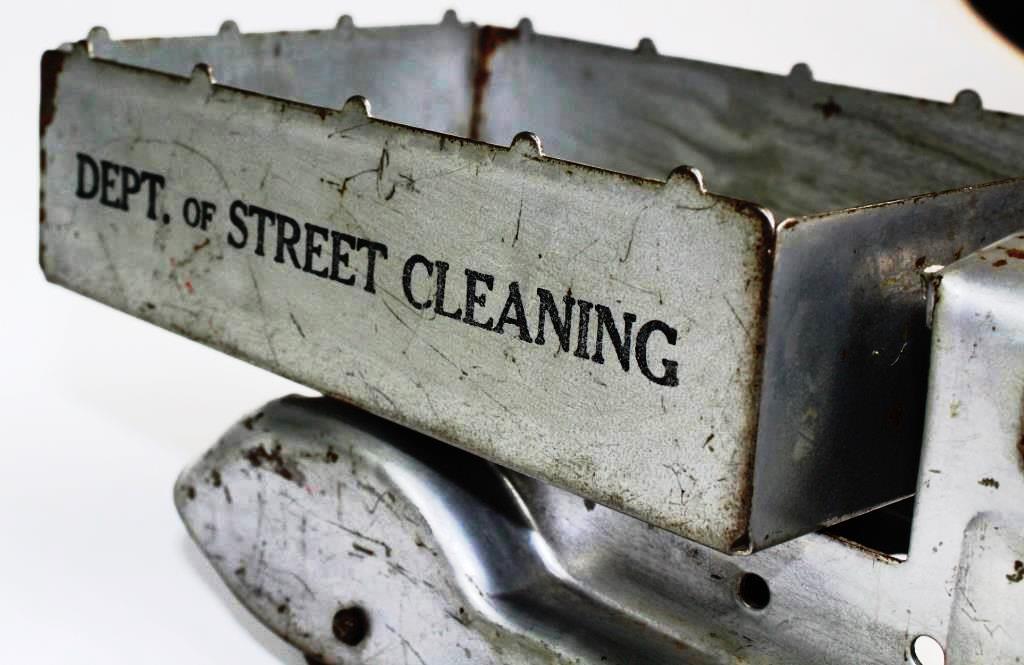 VINTAGE MARX PRESSED STEEL DEPT. OF STREET CLEANING TRUCK