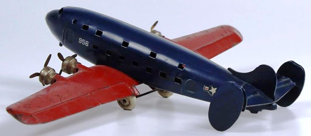 VINTAGE WYANDOTTE PRESSED STEEL SUPER MAINLINER AIRPLANE