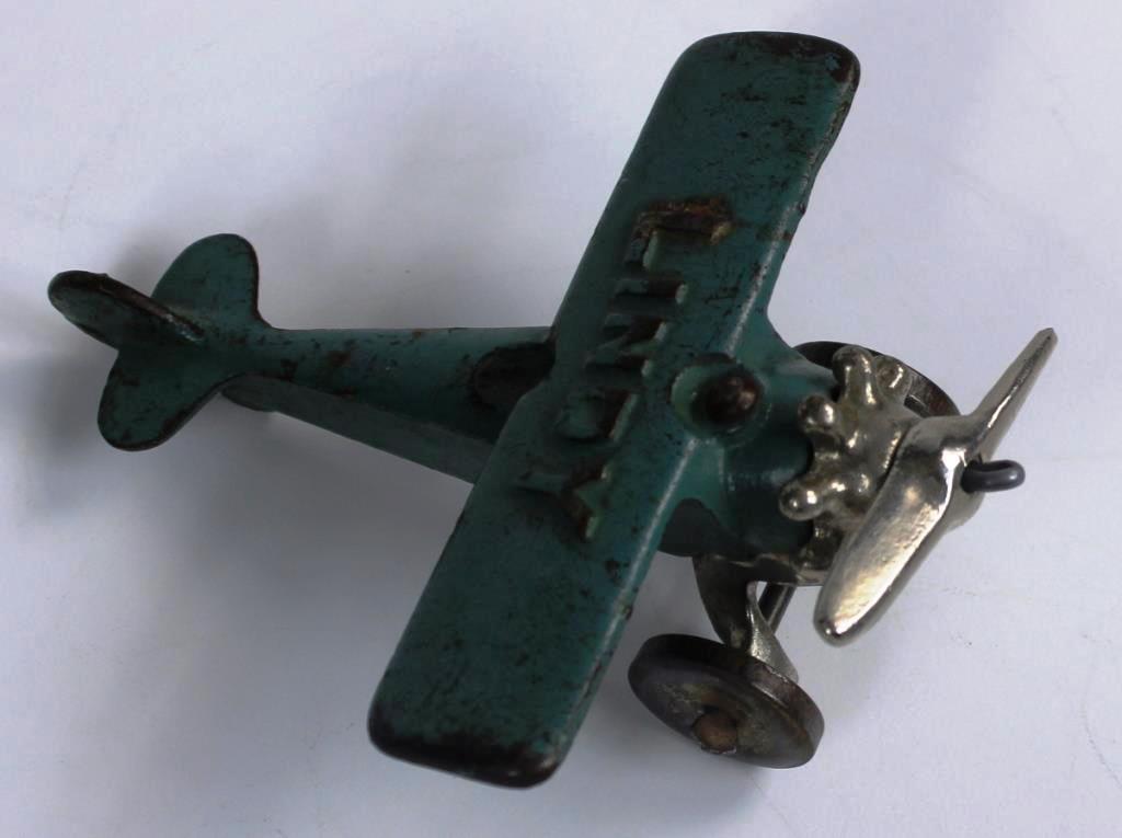 VINTAGE HUBLEY "LINDY" SINGLE ENGINE CAST IRON PLANE