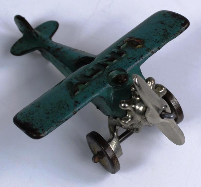 VINTAGE HUBLEY "LINDY" SINGLE ENGINE CAST IRON PLANE