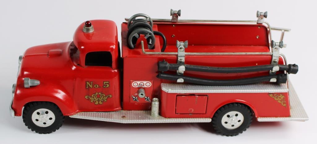 VINTAGE TONKA TOYS NO. 5 FIRE ENGINE TRUCK PUMPER LADDER