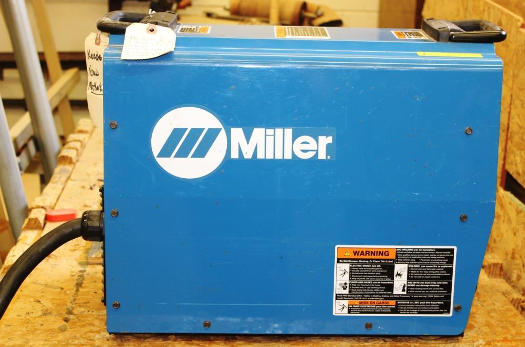 MILLER WELDER FOR PARTS OR REPAIR