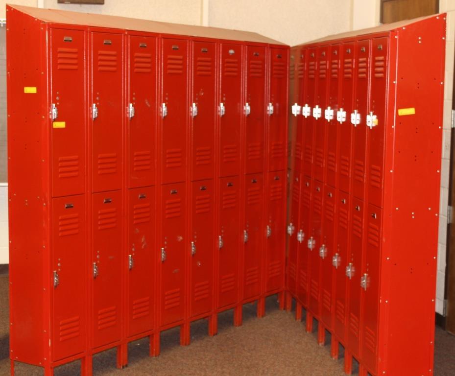 BANK OF 16 EACH METAL LOCKERS