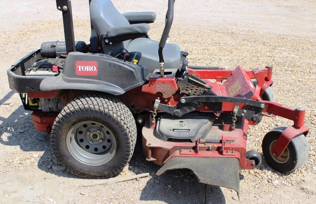 TORO 3000 ZMASTER RIDING MOWER