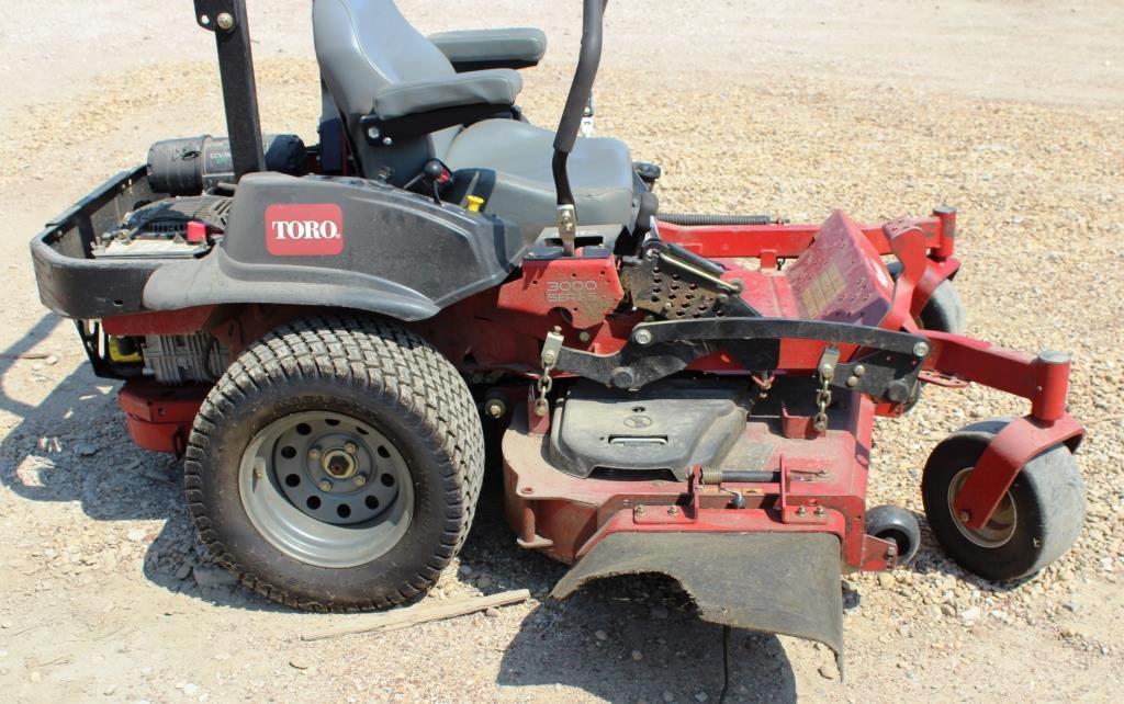 TORO 3000 ZMASTER RIDING MOWER