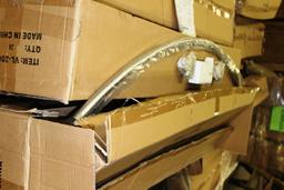 PALLET OF 8 BOXES VL-200004 CURVED SHOWER CURTAIN RODS