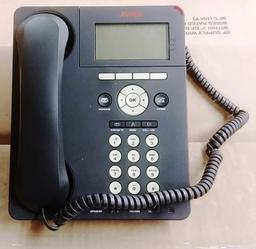 LOT OF 30 AVAYA 9620 PHONES WITH HANDSET & STAND