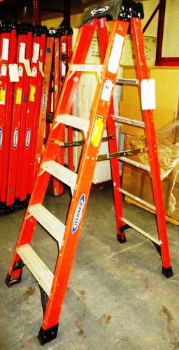 WERNER ORANGE 6FT FIBERGLASS LADDER