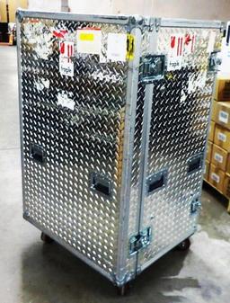 HEAVY DUTY DIAMOND PLATE ROLLING EQUICPMENT CASE