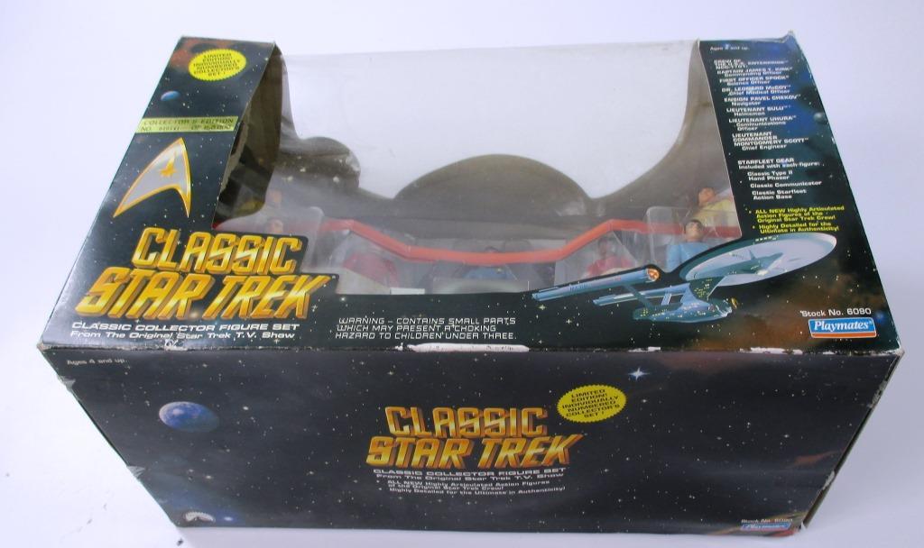 LOOKS NEW, IN THE BOX: PLAYMATES CLASSIC STAR TREK FIGURE SET