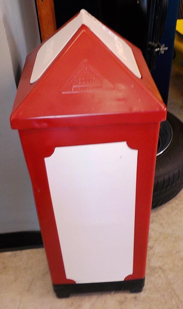 METAL TEXACO TRASH CAN WITH SWINGING DOOR UP TOP