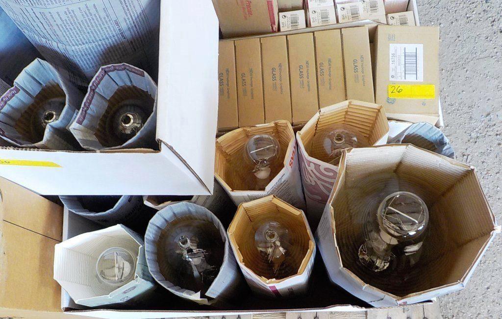 SMALL PALLET OF MISC. GE BULBS / LAMPS