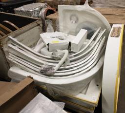 2 PALLETS OF STEAM SHOWER COMPONENTS - CORNERS, PANS, TRIM & ACCESSORIES