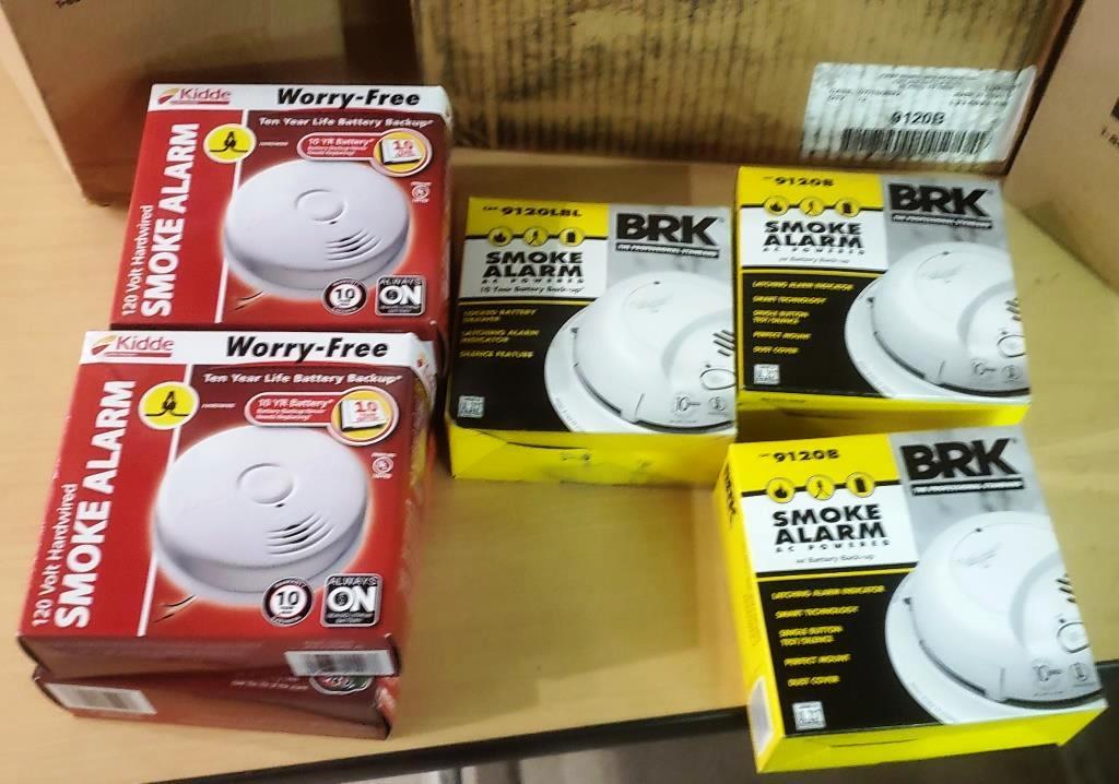 LOT OF 25 NEW SMOKE ALARMS