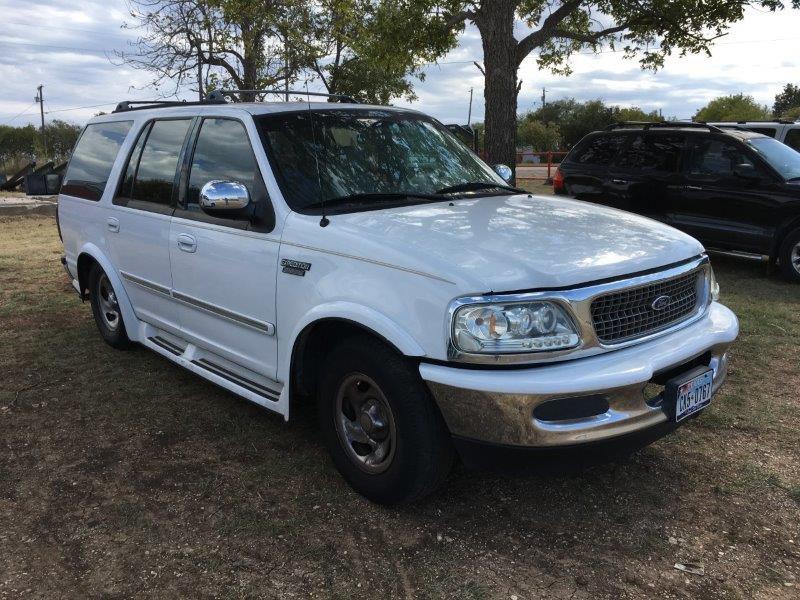 *1997 White Ford Expedition XLT