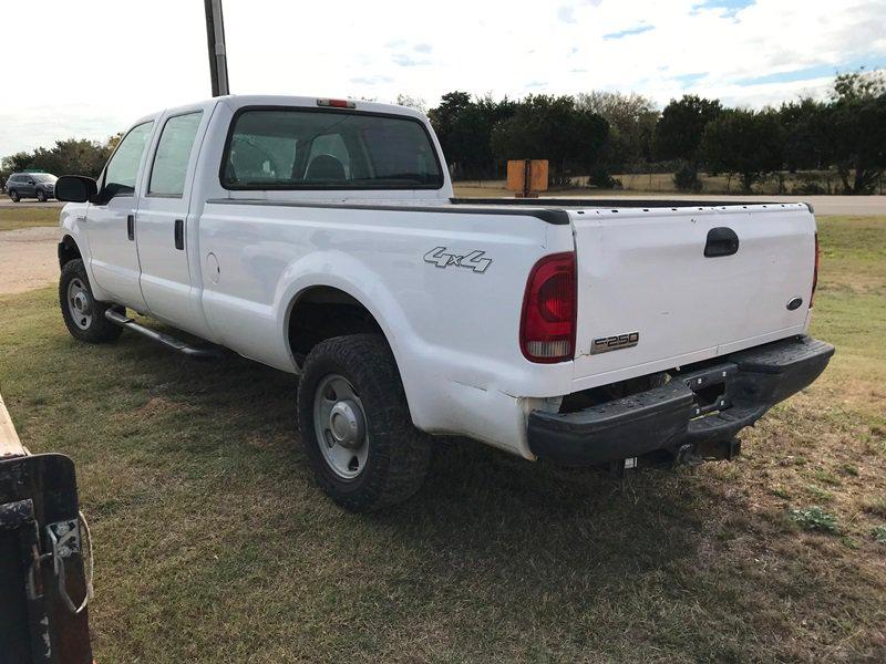 *2006 White Ford F250 4wd Crew Cab