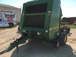 John Deere 566 Round Baler w/Monitor