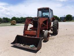 International F-986 Tractor