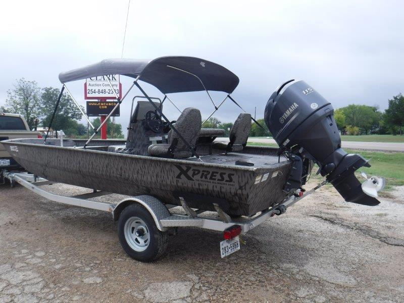 Xpress Fishing Boat w/Yamaha 4stroke Motor