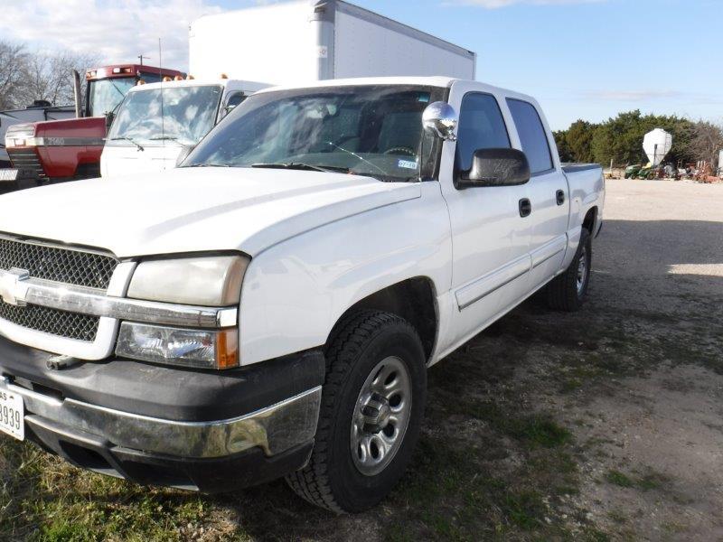 *2005 Chevy 4x4 4 Door Truck