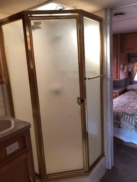 *1998 Georgie Boy Cruise Master Motor Home