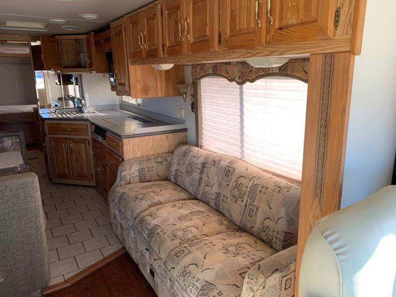 *2001 Holiday Rambler Endeavor Motorhome