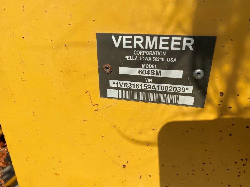 Vermeer 604 Super M Round Baler