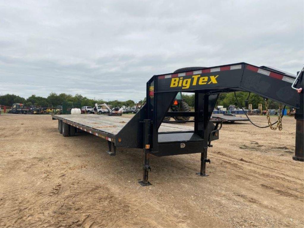 BigTex 22gn HY 40' Trailer w/Adjustable Axles