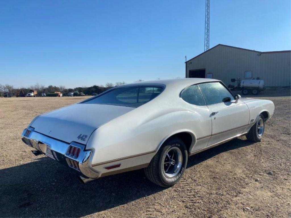 *1972 Oldsmobile Cutlass 442 Replica