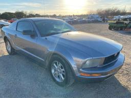 *2006 Mustang Coupe 6cylinder  5speed