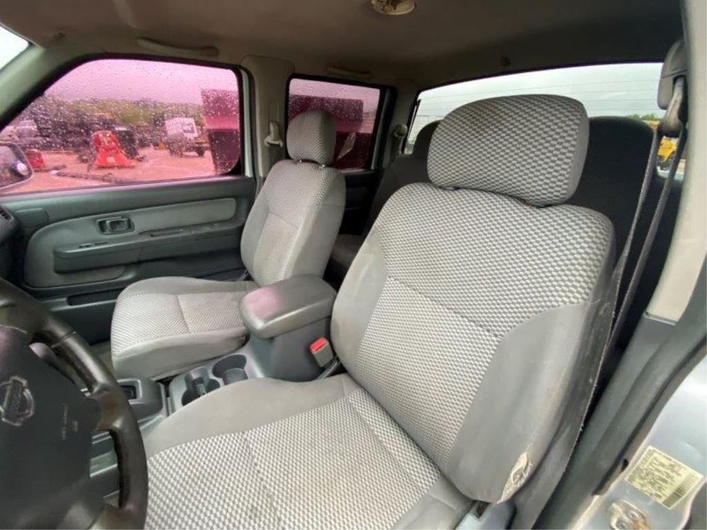 *2001 Nissan Frontier SE-V6