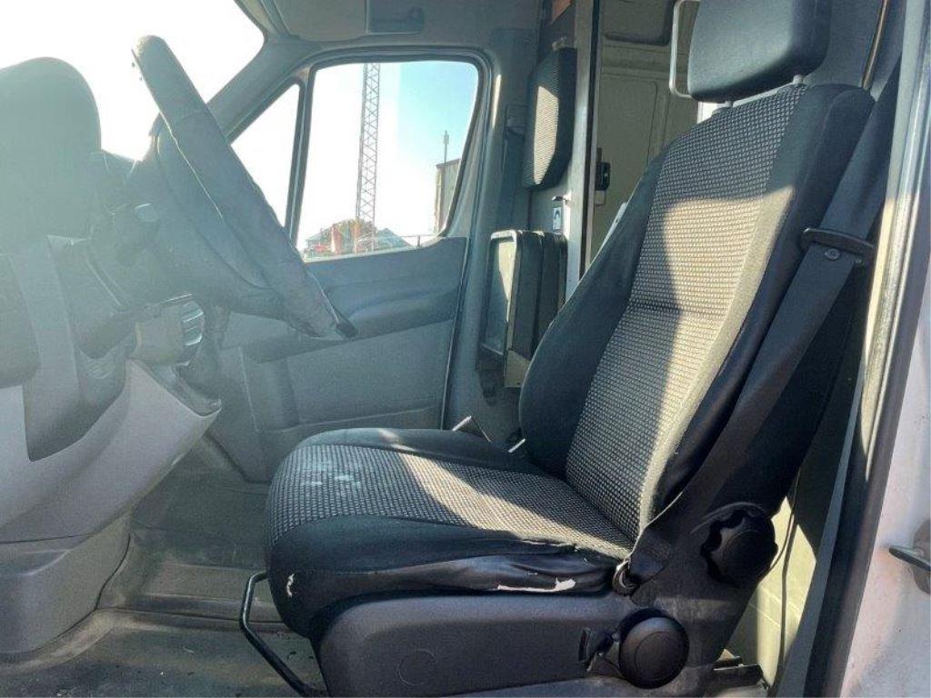 *2007 Dodge 2500 Sprinter Van