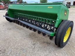 John Deere 8300 Grain Drill