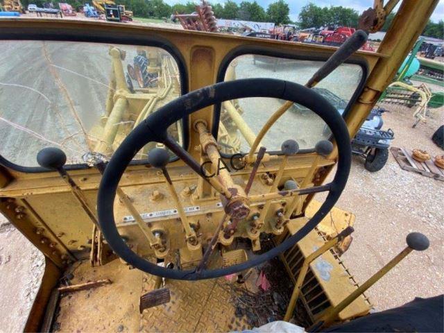 CAT 14D Motor Grader