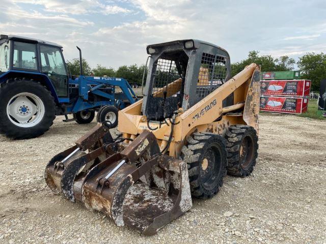 Mustang 2066 Skid Steer w/Grapple Bucket