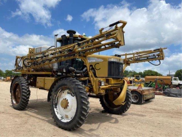 RoGator 1250 Boom Sprayer