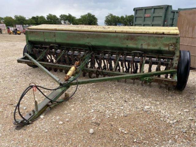 John Deere 8350 Planter