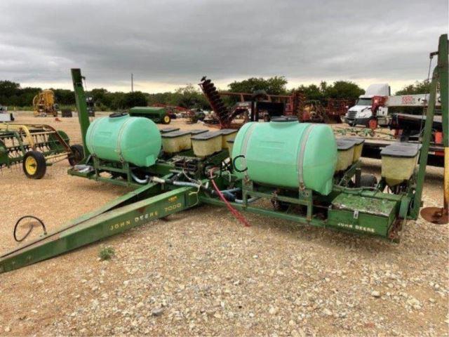 John Deere 7000 Planter