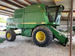 John Deere 9500 Combine