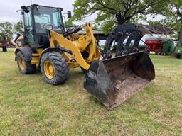 Caterpillar 908H Wheel Loader w/Grapple