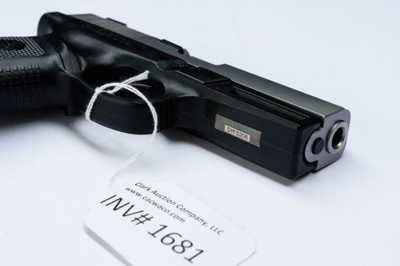 S&W Sw9VE, 9mm Pistol, DYF5206