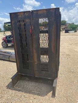 Metal Cage Enclosed Cabinet