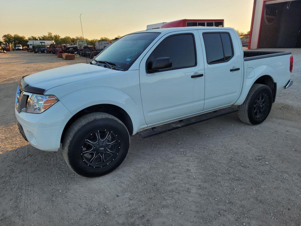 *2017 Nissan Frontier Crew Cab 4X4 V6