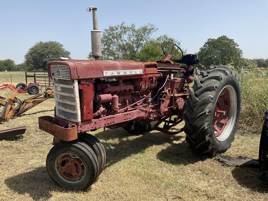 Farmall 460 Tractor