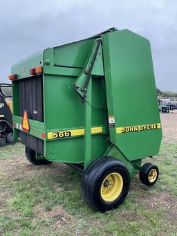 John Deere 566 Round Baler