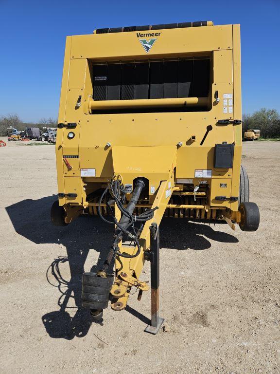 Vermeer 605 Super M Baler