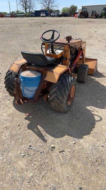 Case 648 2wd Tractor w/Bucket