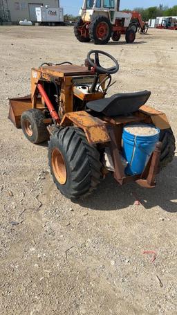 Case 648 2wd Tractor w/Bucket