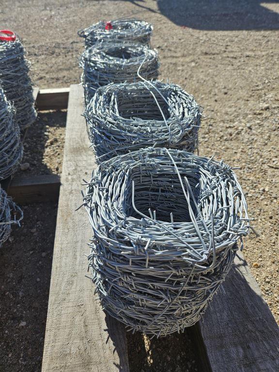 Lot of 4 New Rolls of Barbed Wire 310' Each